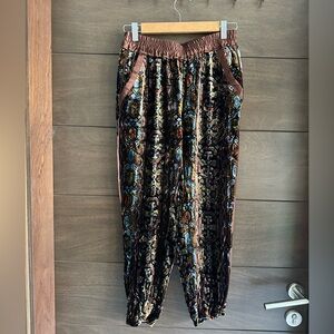 Anthropologie Elevenses Geometric Pattern Velvet Joggers XS